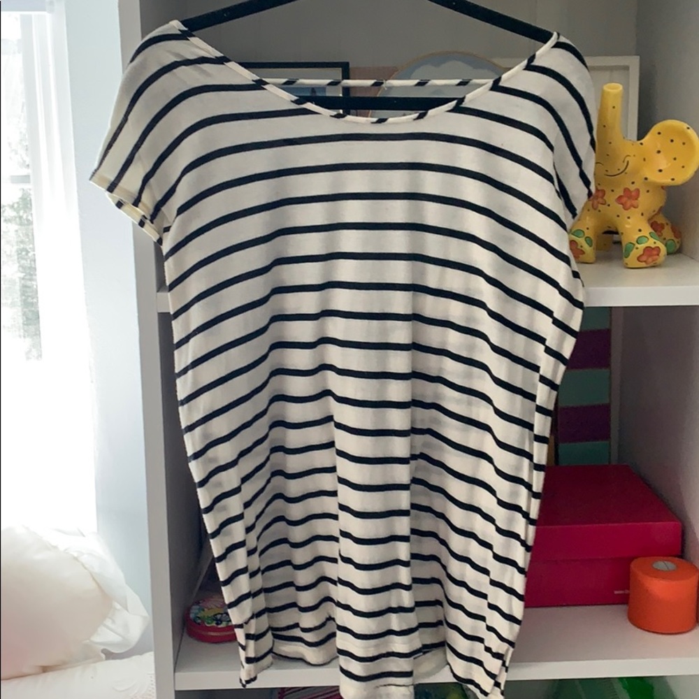 Lace-up back striped tee